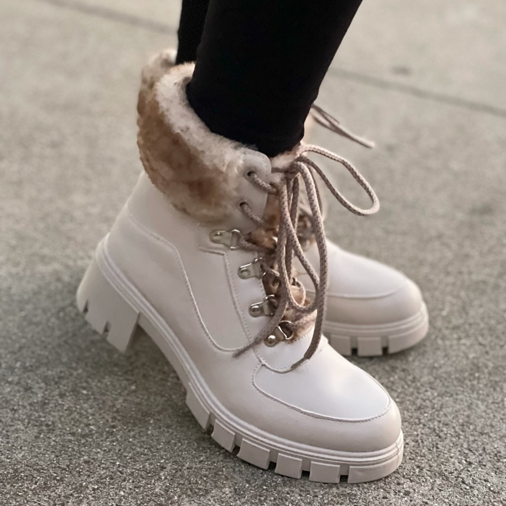 Bone Lace-up Combat boot with faux fur ankle cuff - Picture 6 of 16